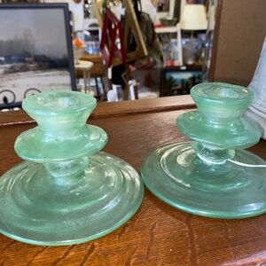 REUBEN HAYES PHEONICIAN GLASS HANDAMADE CANDLESTICK HOLDERS